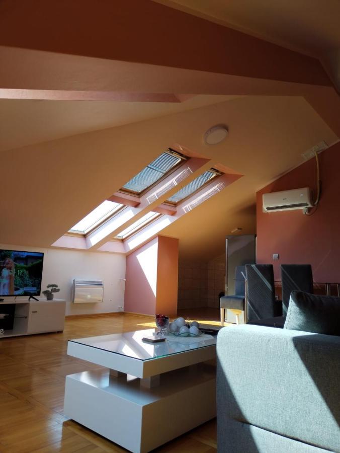 Loft Apartman Jagodina Eksteriør billede